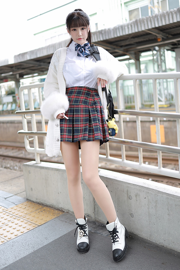 性感妹子朱可儿热辣身材魅力呈现