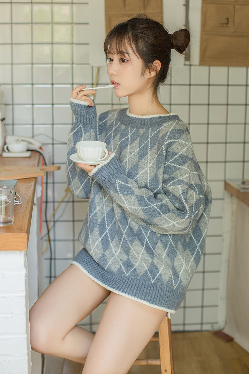 嫩妹子镜酱写真图好可爱
