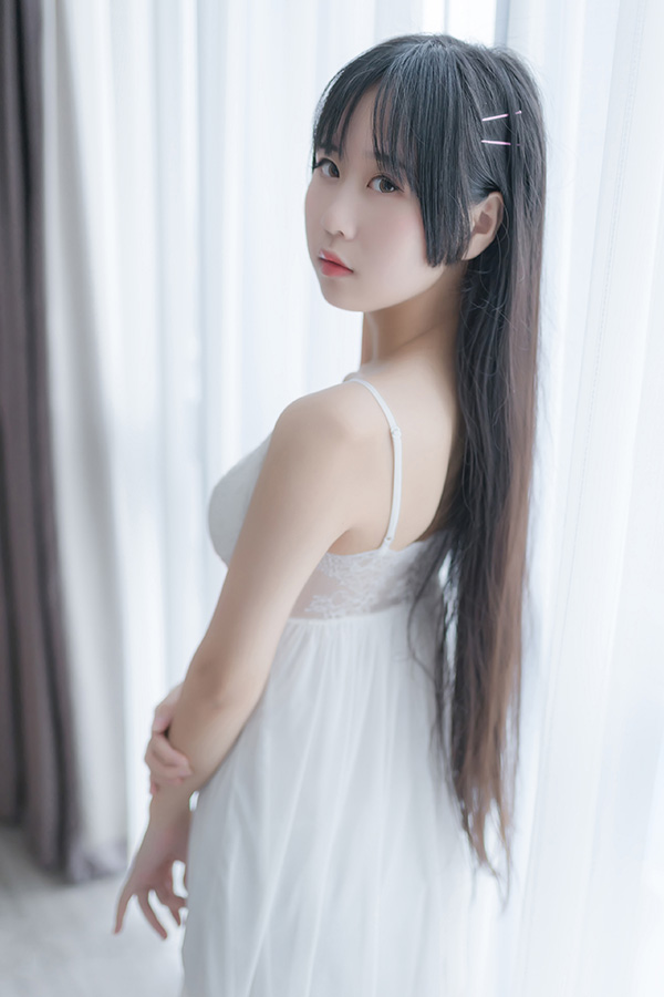 清新美少女萌芽儿简直要迷死人