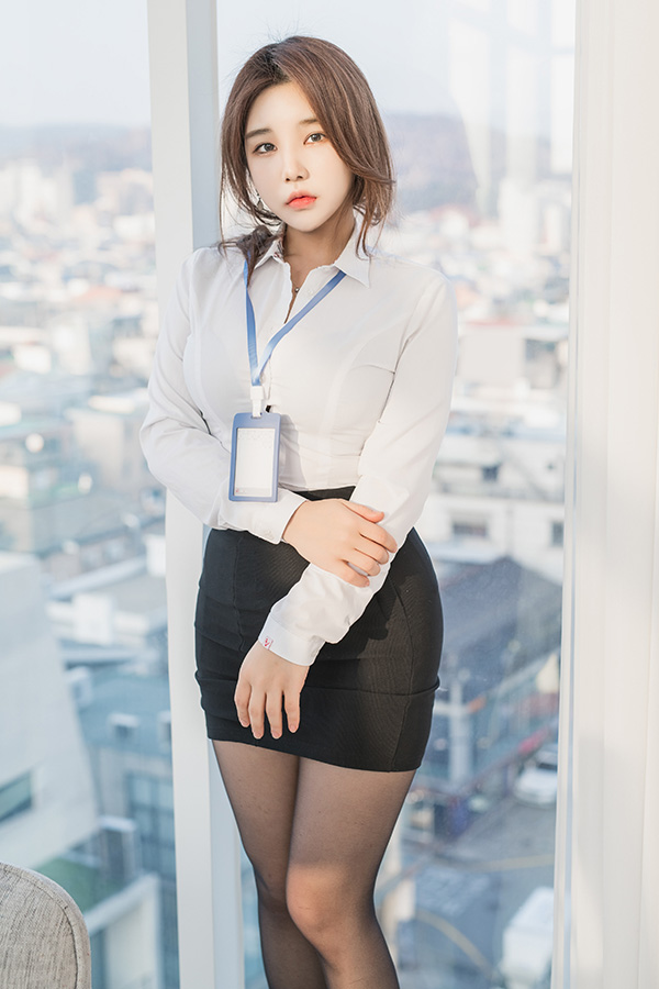 宅男女神Zzyuri好身材看着真过瘾