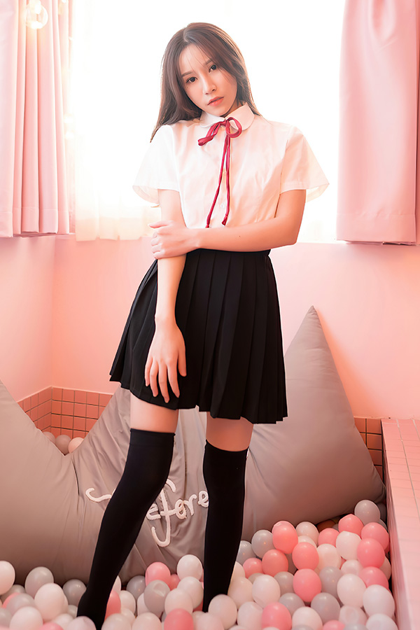 清纯模特苻苓私房写真图片