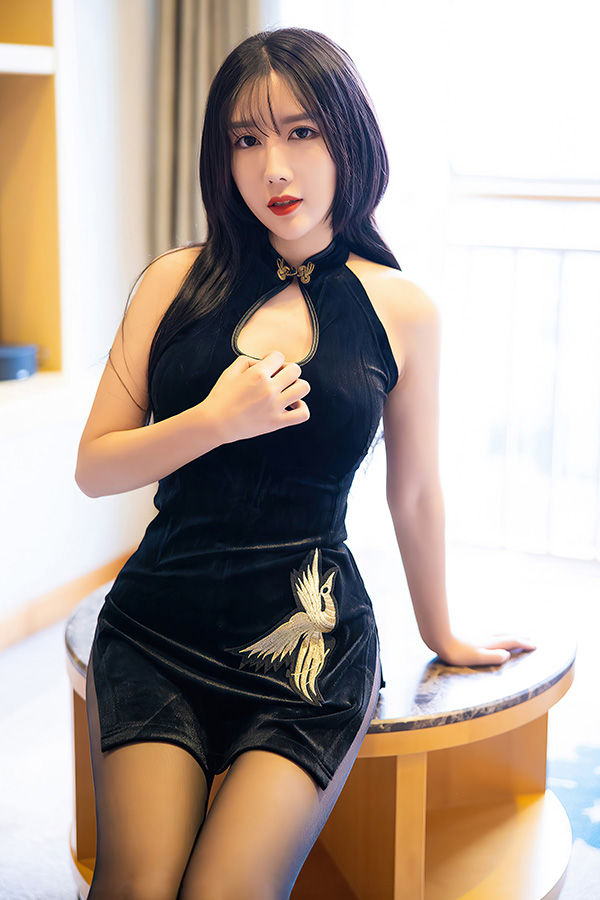 性感妹子陈梦绝佳的身材让人魂牵蒙绕