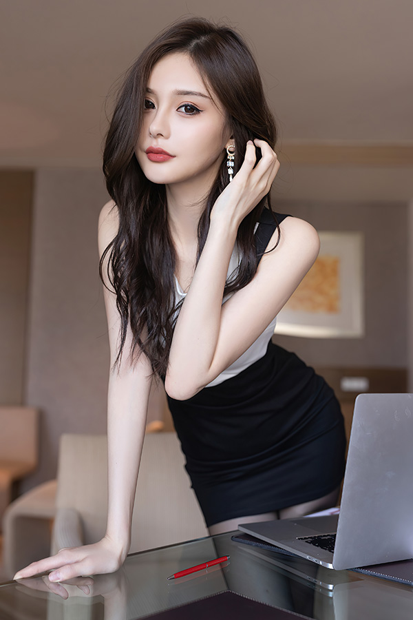 清纯妹子王心怡完美身材让人心驰神往