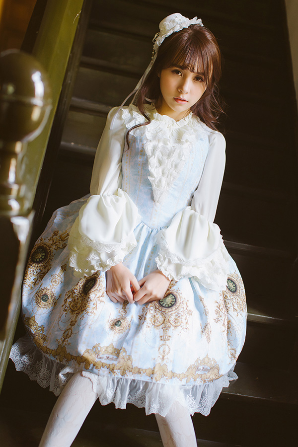 超美嫩模夏美酱诱人私房写真图