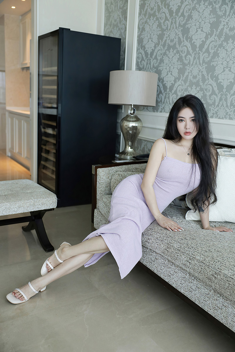 性感女神玛鲁娜好身材十分出众