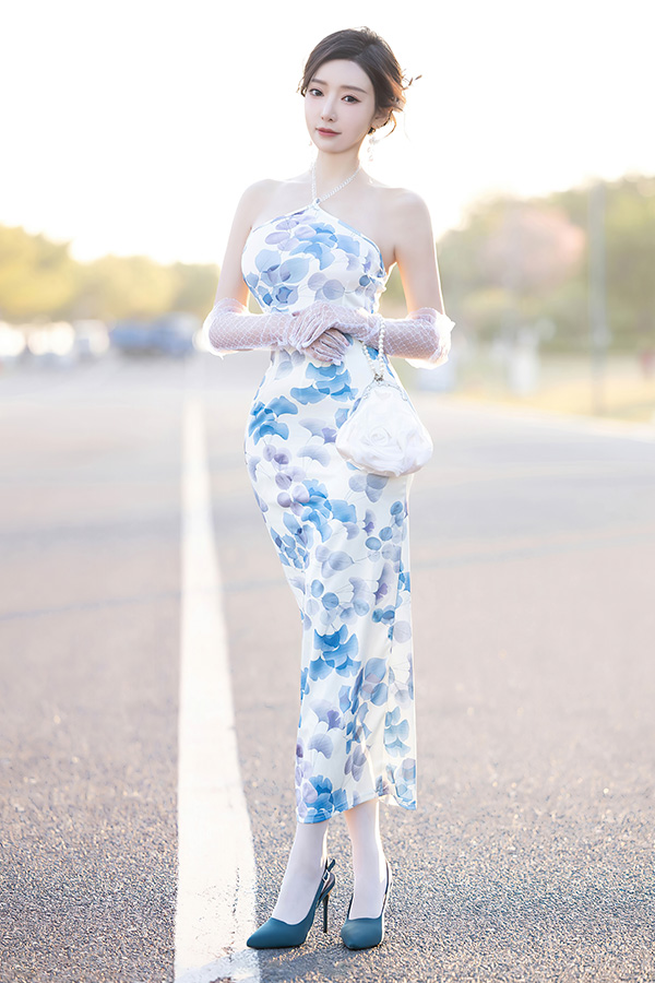 冷艳女神王馨瑶丝袜美腿写真图片