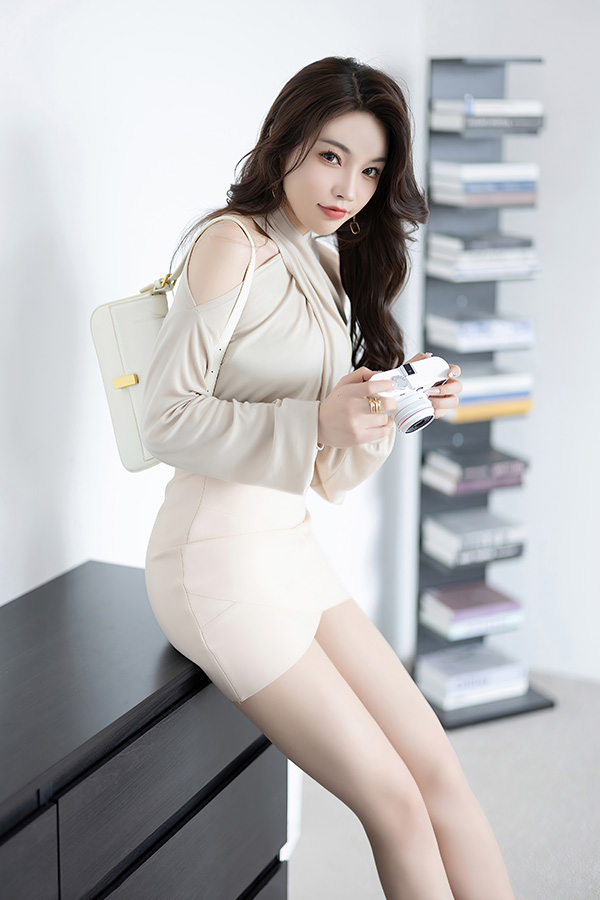 大长腿漂亮妹子徐莉芝非常值得一看