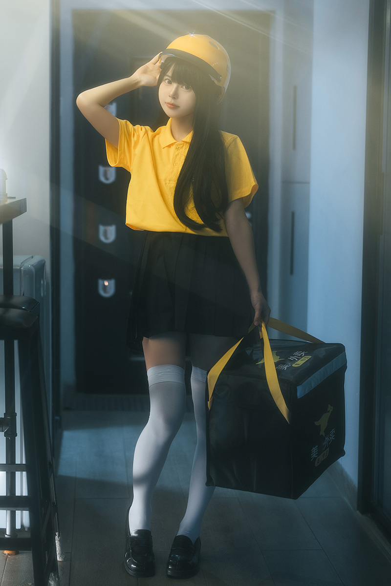 清纯小美女rua阮阮长相呆萌可人