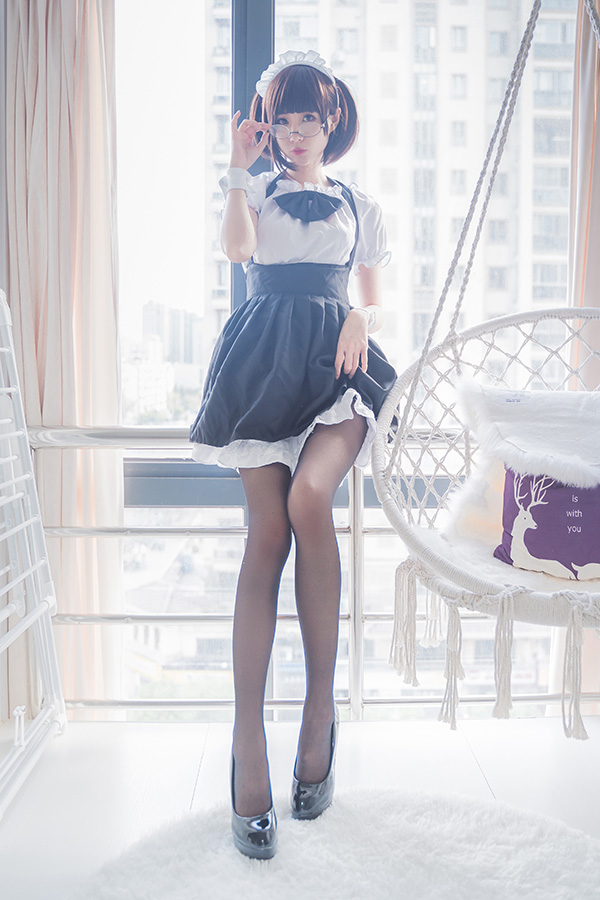 甜美小姐姐西园寺南歌女仆装美图