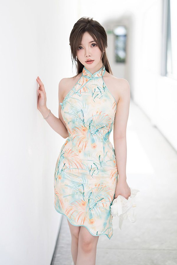 性感妹子糯美子颜值很高作品美不胜收