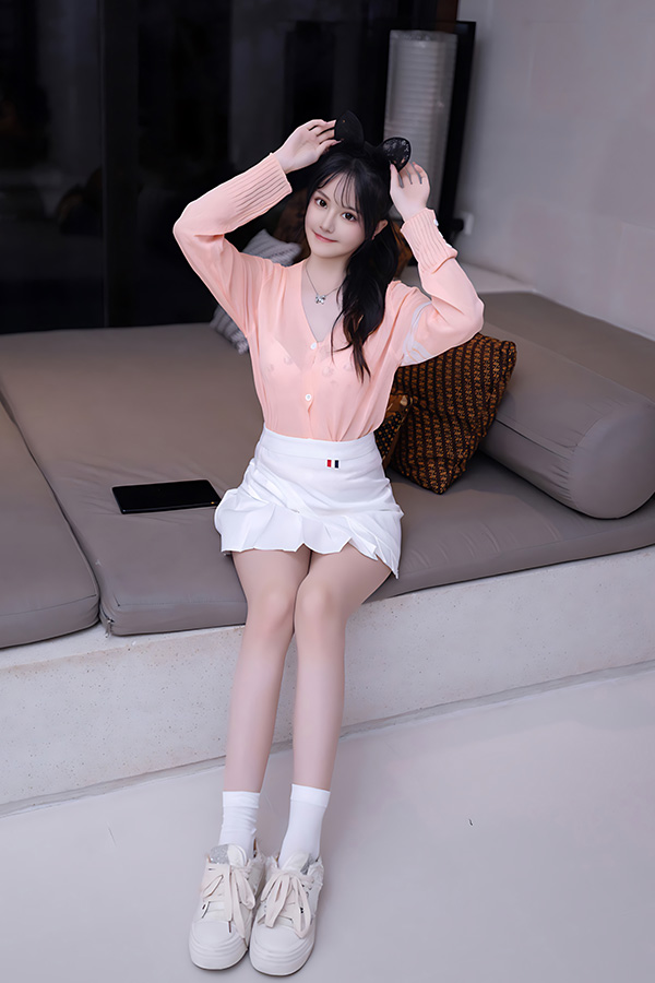 养眼妹子谢小蒽完美身材极致展现