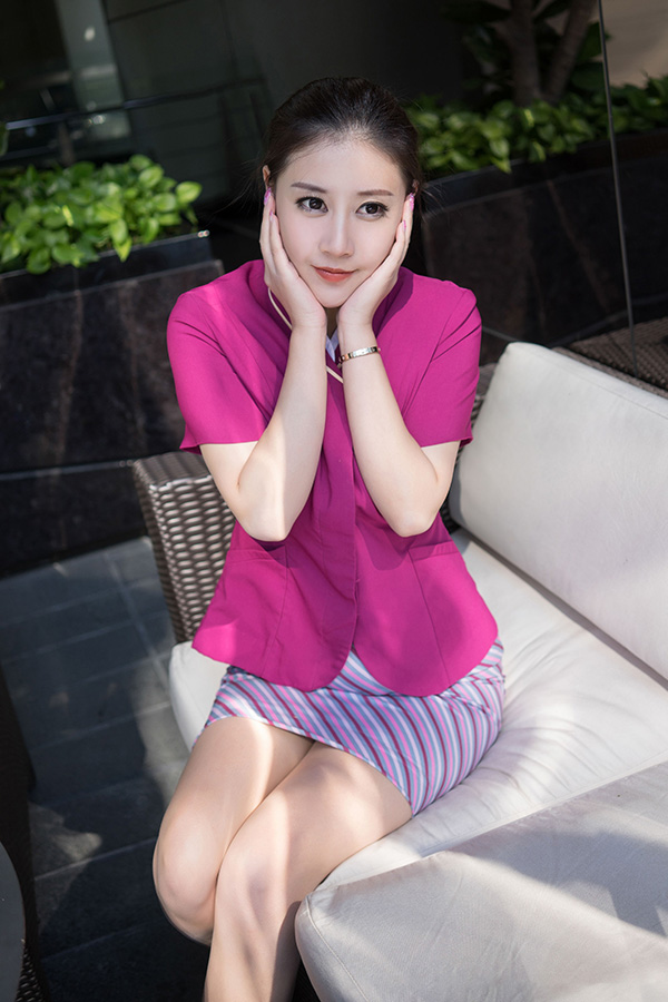 美女模特王婉悠性感写真双眼秋波闪