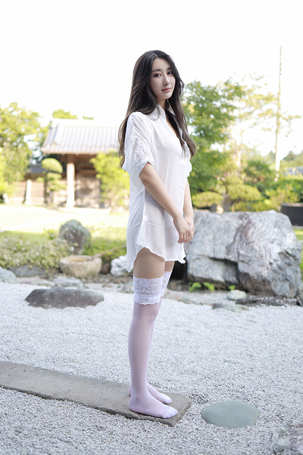 美女林子欣魔鬼般的身材非常吸引人