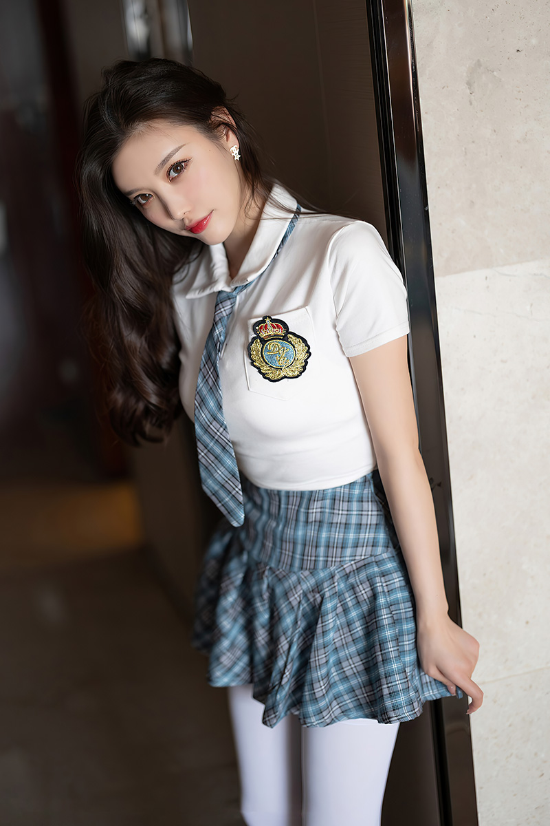 性感美女杨晨晨拍摄的照片非常好看