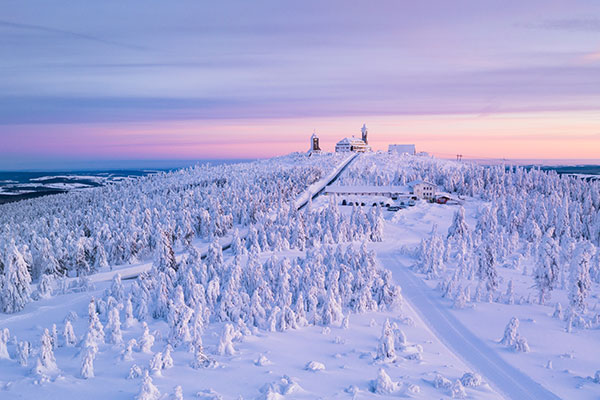 菲希特尔贝格山上的气象站