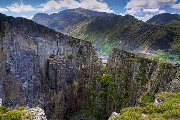 斯诺登山与兰贝里斯山口