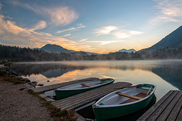 塔特拉山脉山峰在雾中