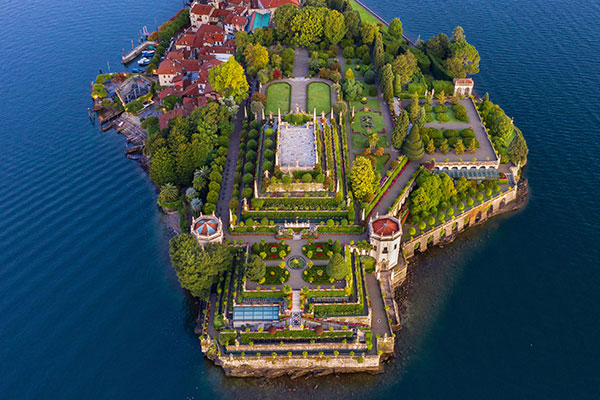 意大利马焦雷湖畔的贝拉岛