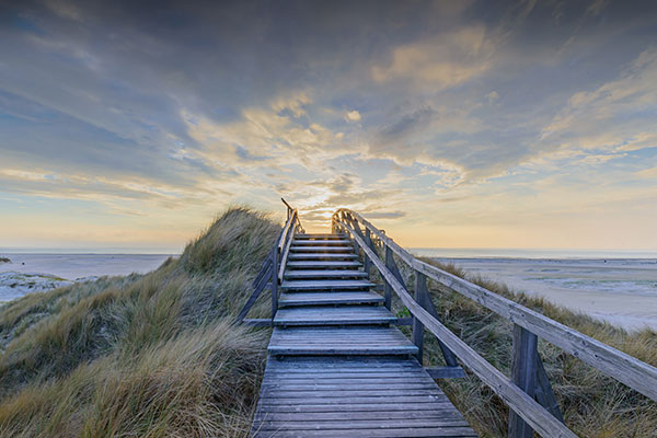 阿姆鲁姆岛上的小村庄诺德多夫