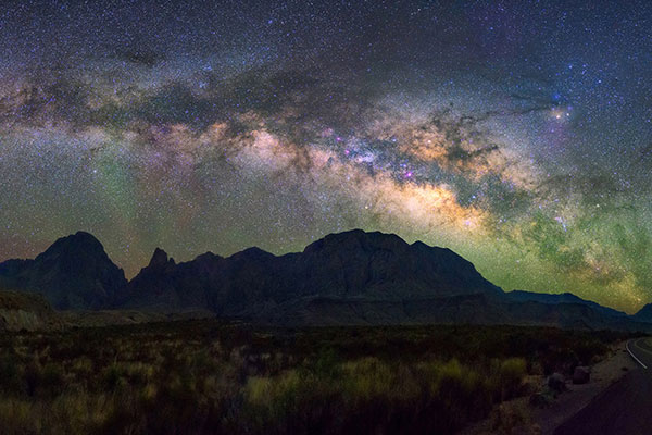 大弯国家公园上空的银河