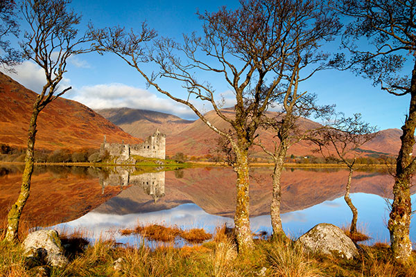 基尔亨城堡倒映在奥湖中