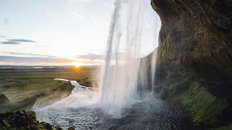 塞里雅兰瀑布的晚霞太美了