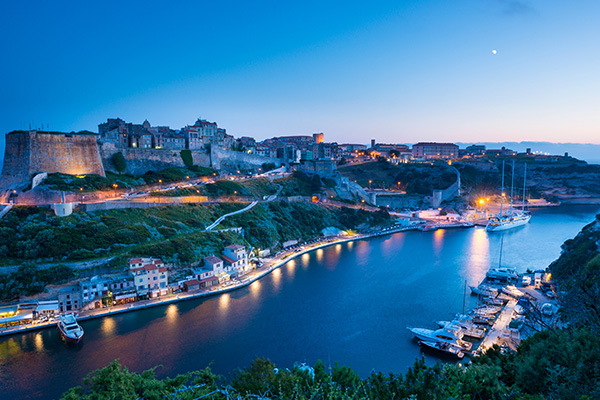 科西嘉岛永恒的博尼法乔城堡