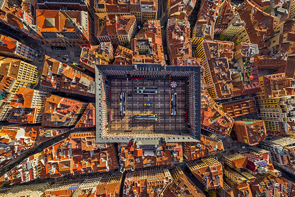 西班牙首都马德里的马约尔广场