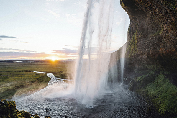 塞里雅兰瀑布的晚霞太美了